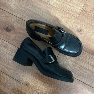 Woman’s Black Leather Loafers